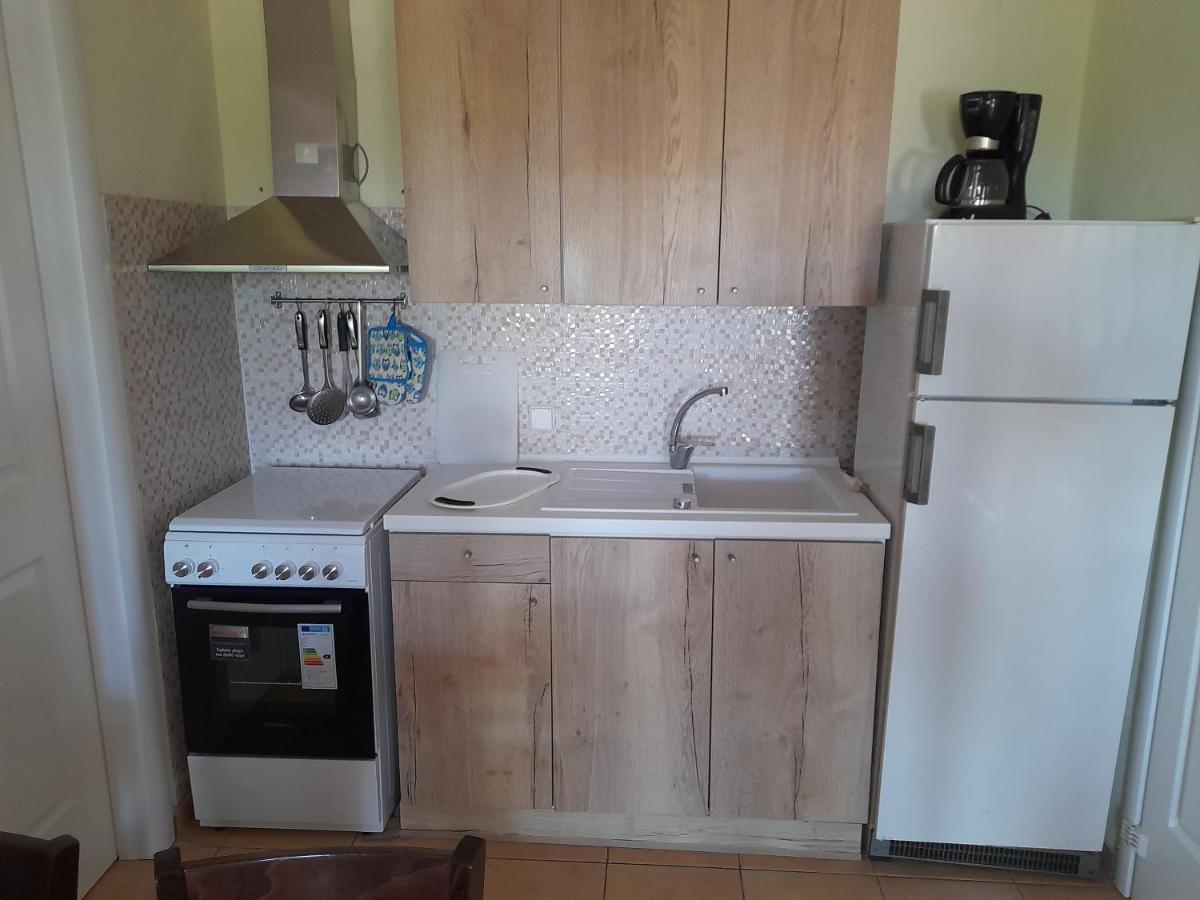 "Klio" Appartment ニキティ エクステリア 写真